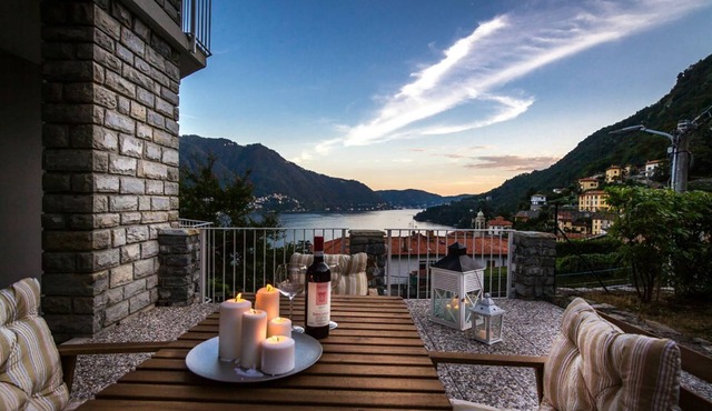 Shimmering Waters - My Home In Como