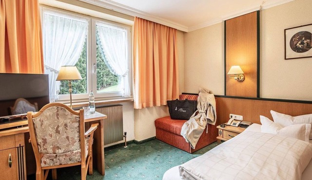 Single room Rotspitz (breakfast up to 3 nights) - Naturhotel Alpenblick