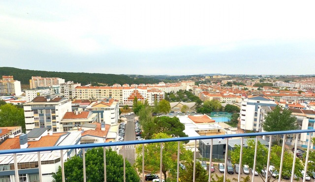 Sintra, modern T2 with balcony Rinchoa, Lisbon
