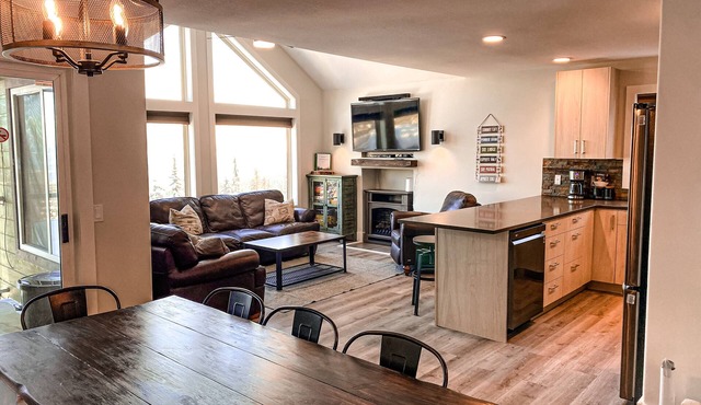 Ski-In/Out 5BR Chalet | Sauna Mtn Views Walk to Village 2 King Suites
