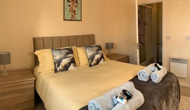Sleeps 4/6 pet Friendly Parking nr Nec/warwick uni