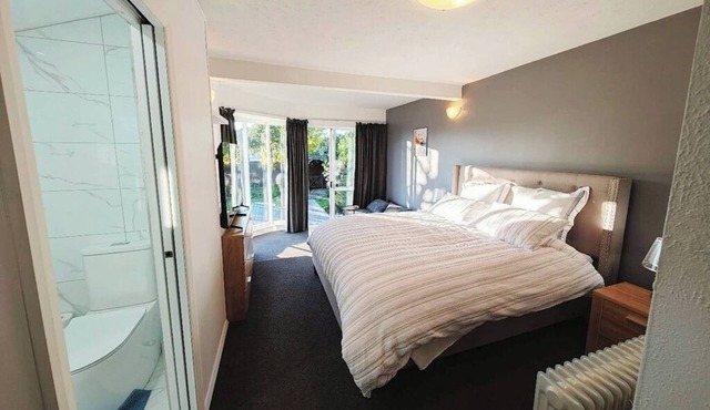 Smart Stay Family Guest Suite 8-min to Airport Great Amenities