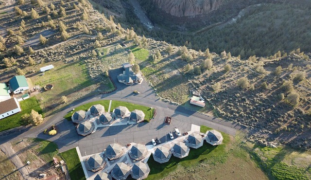 Smith Rock Resort