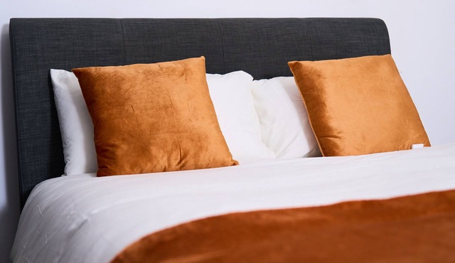 Snooze Luxe House Room 2