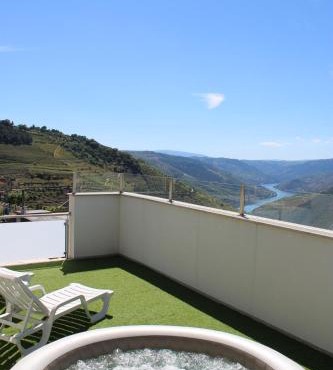 Socalcos do Douro House