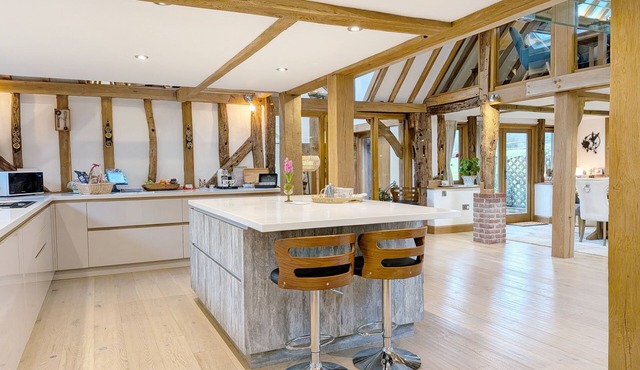 South Downs Stay - Houghton - a cottage that sleeps 8 guests in 4 bedrooms