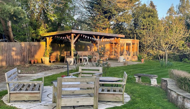 Spacious family home with large garden and parking