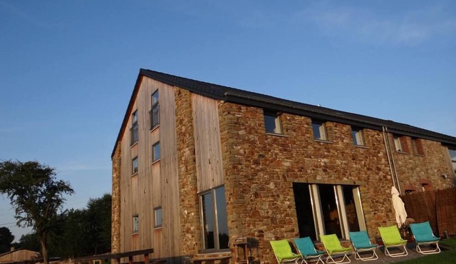 Spacious and comfortable gîte with garden and very nice view