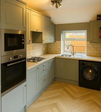 Spacious and cosy 4 Bed House in Beeston