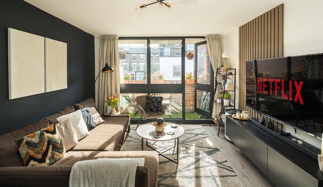 Spacious and modern flat in Archway