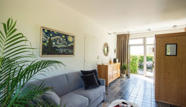 Spacious apartment with hotel service. Close to Leuven. Sauna and breakfast available!