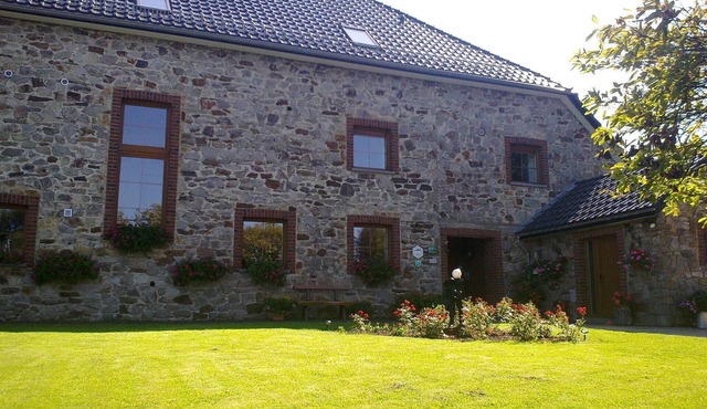 Spacious Baugnez Cottage
