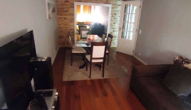 Spacious Contemporary 3BDR Apartment