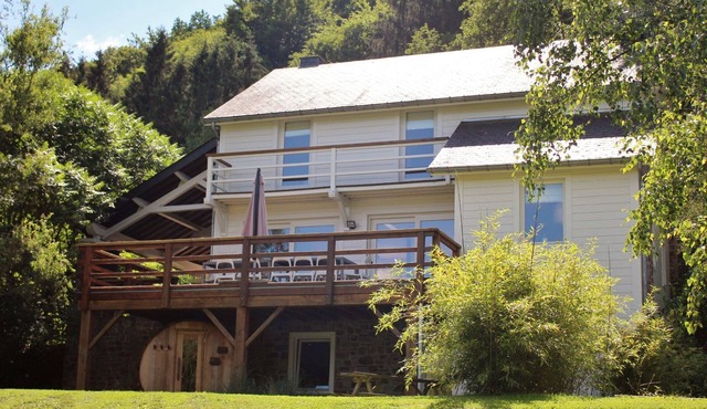 Spacious Holiday Home in Rendeux with Sauna