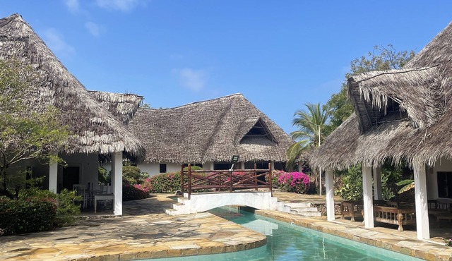 Spacious Rustic Malindi Villa