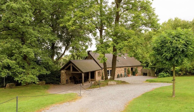 Spacious Wéris forest escape