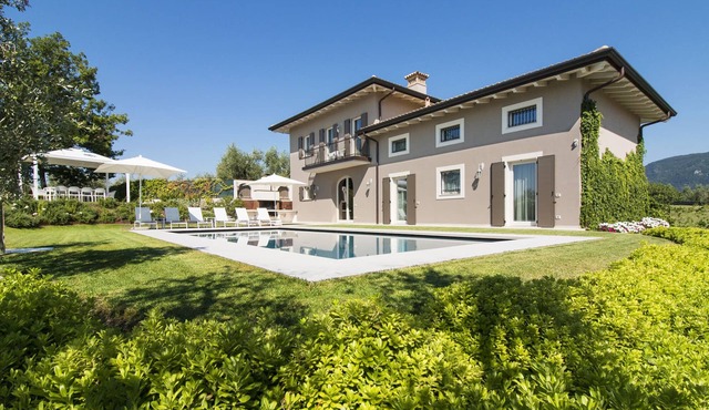 Special offer for couples or families of 4 @ Villa Il Giardino del Codirosso
