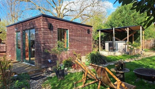 Stay for 2 in a cosy micro-lodge in the heart of nature, with private Jacuzzi.