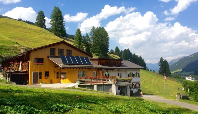 Studio apartment in the skiing, sports and hiking area Davos