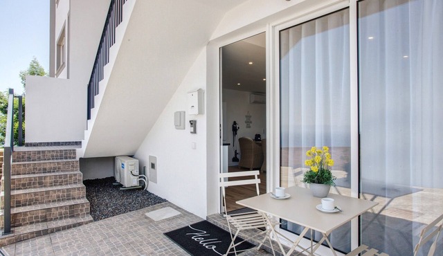 Studio Apartment 'Casa Belavista' with Sea View, Wi-Fi & Air Conditioning