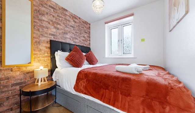 Stunning 1 bedroom apartment in Dagenham