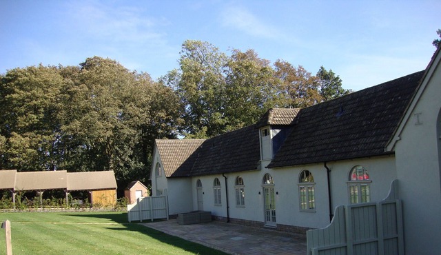Stunning 2 bedroom cottage (stable conversion) overlooking Rutland Water