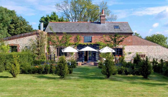 Stunning barn conversion in the heart of the South Downs