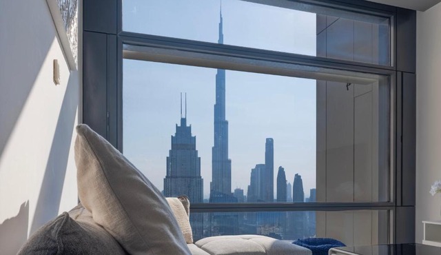Stunning Burj Khalifa & Downtown Views - Elegant 1BR in The Iconic Index Tower