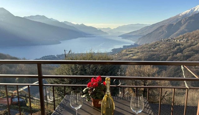 Stunning lake view apartment Peglio - Larihome A45