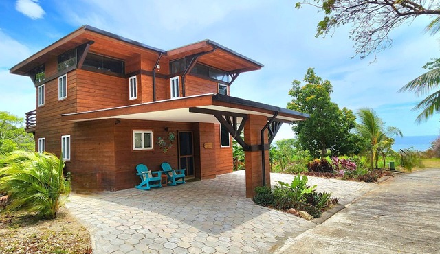 Stunning Ocean Views, Peaceful, Private Pool, Lush Natural Surroundings