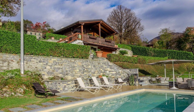 Stunning private villa for 6 guests with private pool, A/C, WIFI, TV, terrace and panoramic view