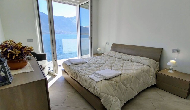 Stunning private villa for 4 people with A/C, WIFI, TV and terrace