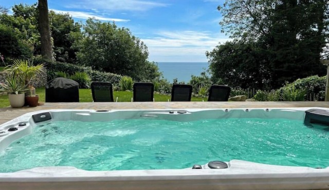 Stunning property with sea views and swimspa