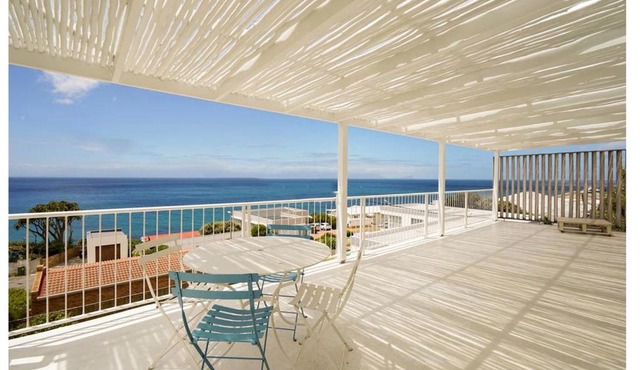 Stunning Simonstown Apartment