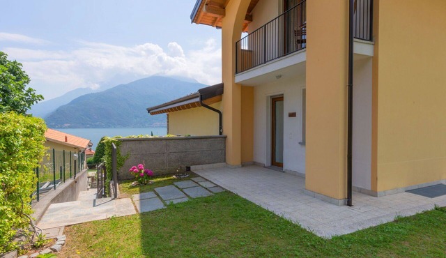Stunning villa for 5 people with WIFI, TV and patio