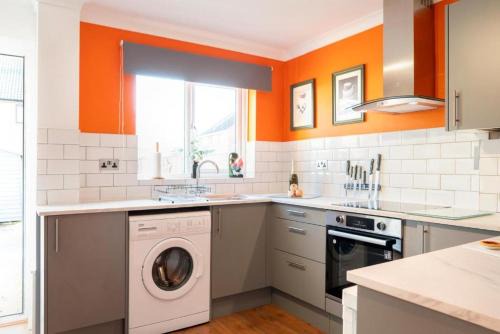 Stylish 2 BR Parking 7 mins Oxford 14 Bicester