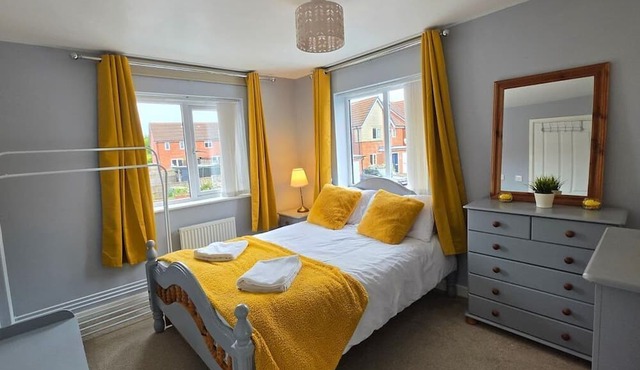 Stylish & Modern 4BR Home in Shirebrook, Mansfield