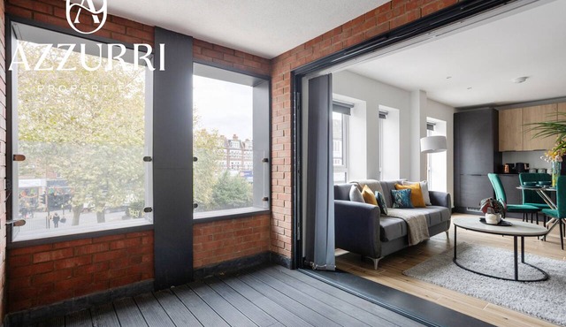 Stylish & Spacious 2BR Flat |Near Woodside Stn.|ST