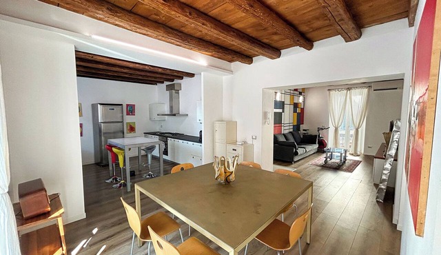 [Suite & Charm] in a historic building in Bergamo