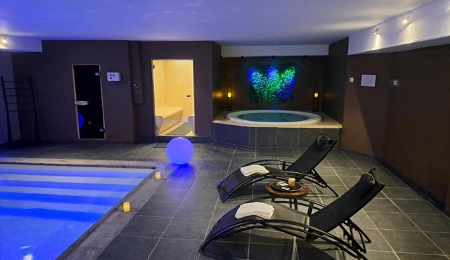 Suites et Wellness des Champs-Elysées