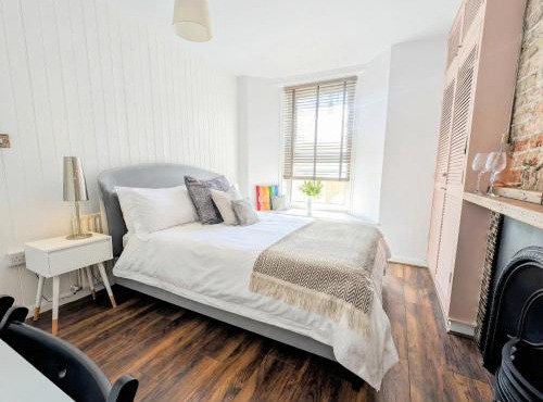 Sunny Homestay Room, 10 Mins North Laine, 6 Mins Station
