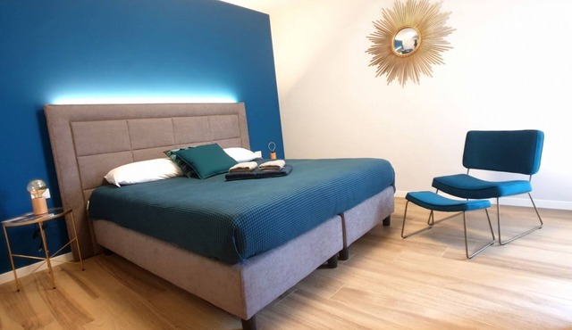 Superior Peacock Apartment in Donizetti Residence