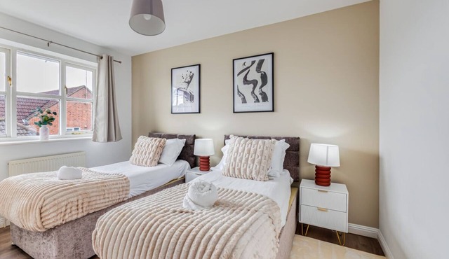 Tattenhoe House Great Location Free Parking Smart TV Garden