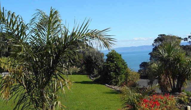 Te Aputa Lodge