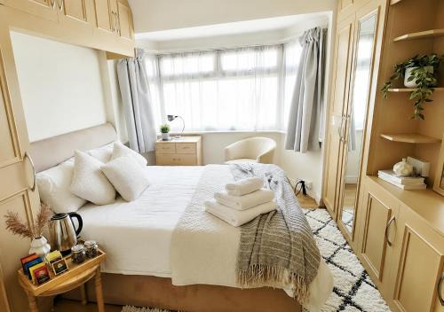 The Bliss Home Peaceful Retreat Close Transport Links Central London in 15mins Close to Heathrow Airport