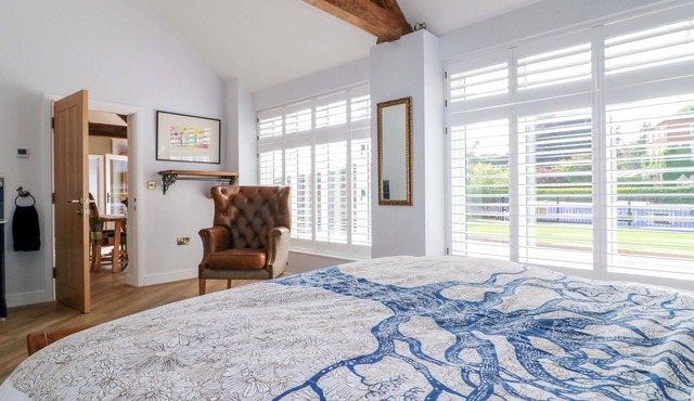 The Canalside Cottage