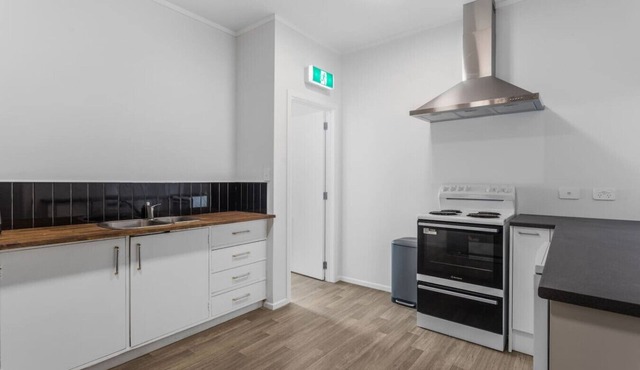 The Depot – Group Accommodation (Up to 12 Guests)