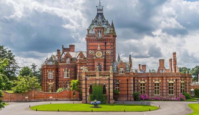 The Elvetham Hotel