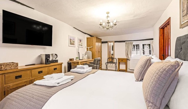The George Inn Rooms - Room 1