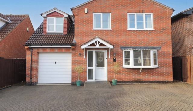 THE HAVEN, family friendly, with a garden in Nuthall